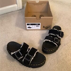 New Dr Martens Myles Black Suede Faux Fur 2 Strap Platform Sandal Ladies size 7.